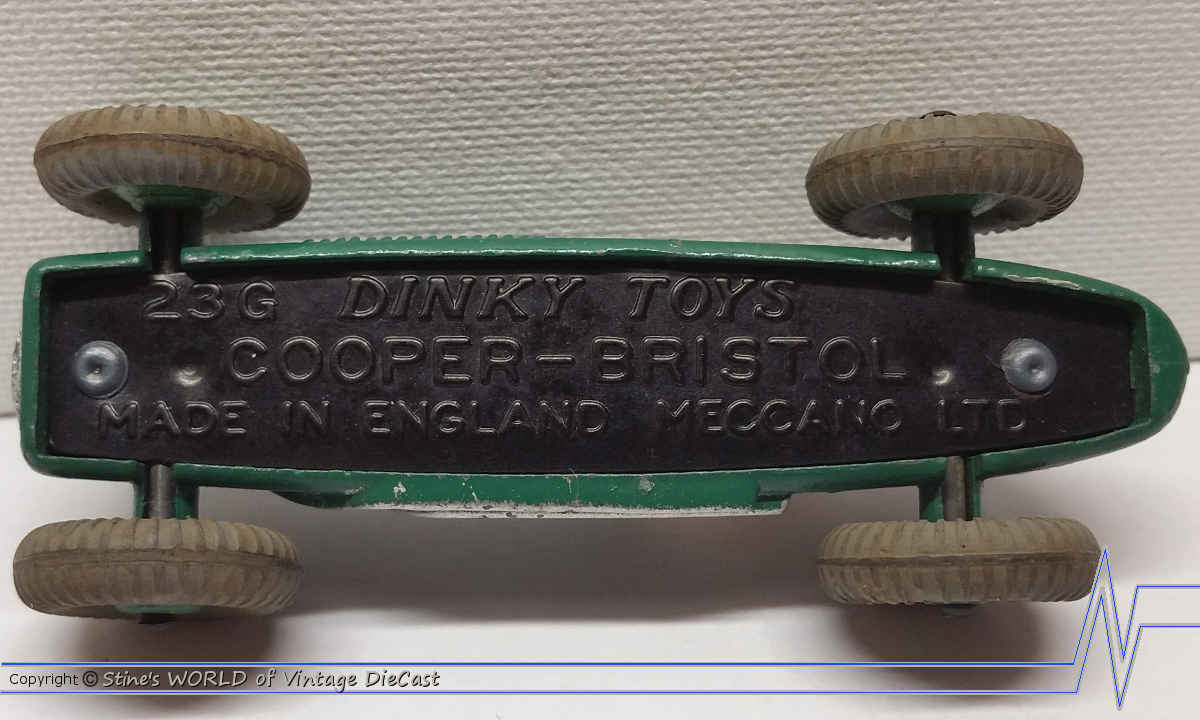 Dinky Toys Meccano England Cooper Racing car réf 233 - Collection