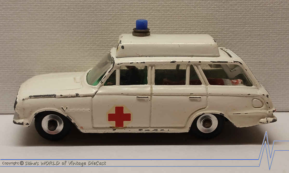 Dinky 278 Vauxhall Ambulance | white | Excellent Plus