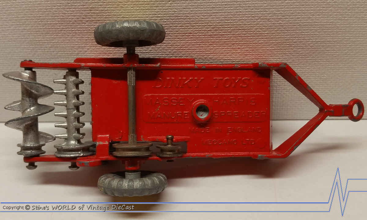 Dinky Toys 1:43 - 1 - Maquinaria a escala - Ref. 321 Massey Harris Manure Spreader - Hecho en