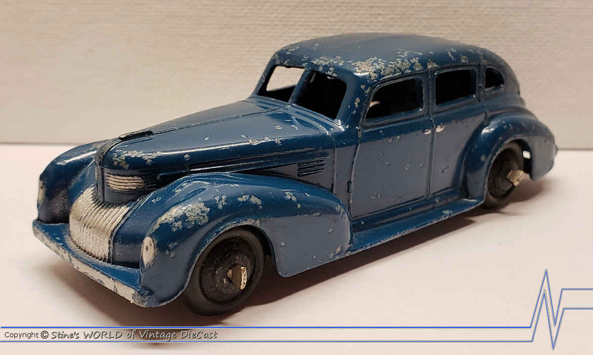 Dinky 39e Chrysler Royal Sedan
