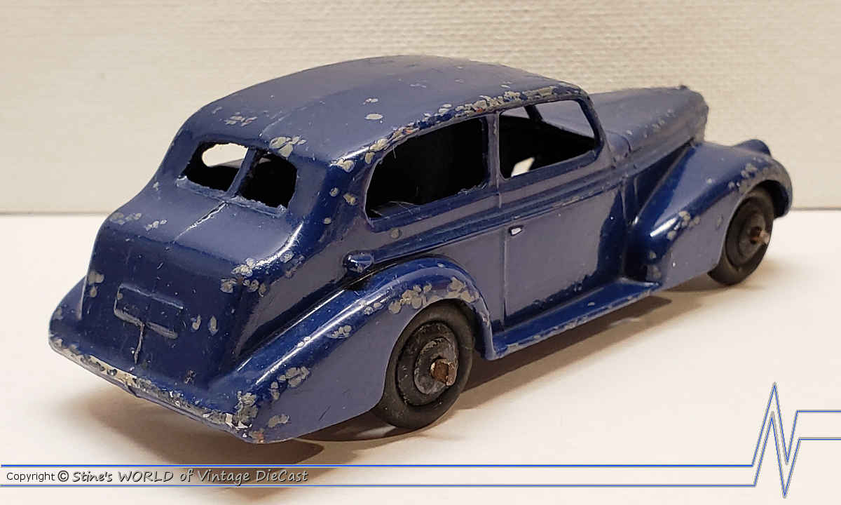 Dinky Toys GB N°39B Oldsmobile 6 Sedan 1947 – Zamak – Marron – État D’usage