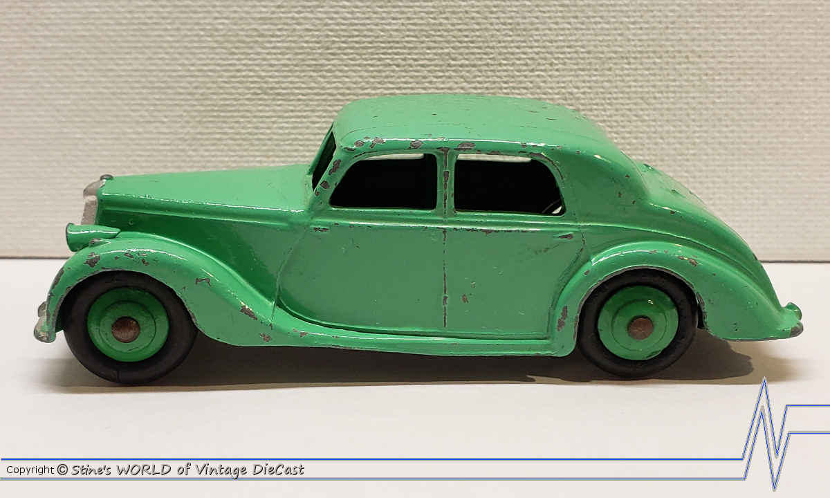 Dinky Jouets Angleterre Meccano :Riley 40A (SSK13