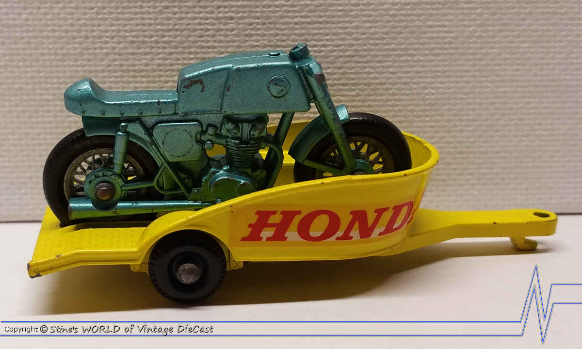 Matchbox 38 Lesney No.38 a. Karrier Refuse Truck B Style MOKO Box Metal Crimp